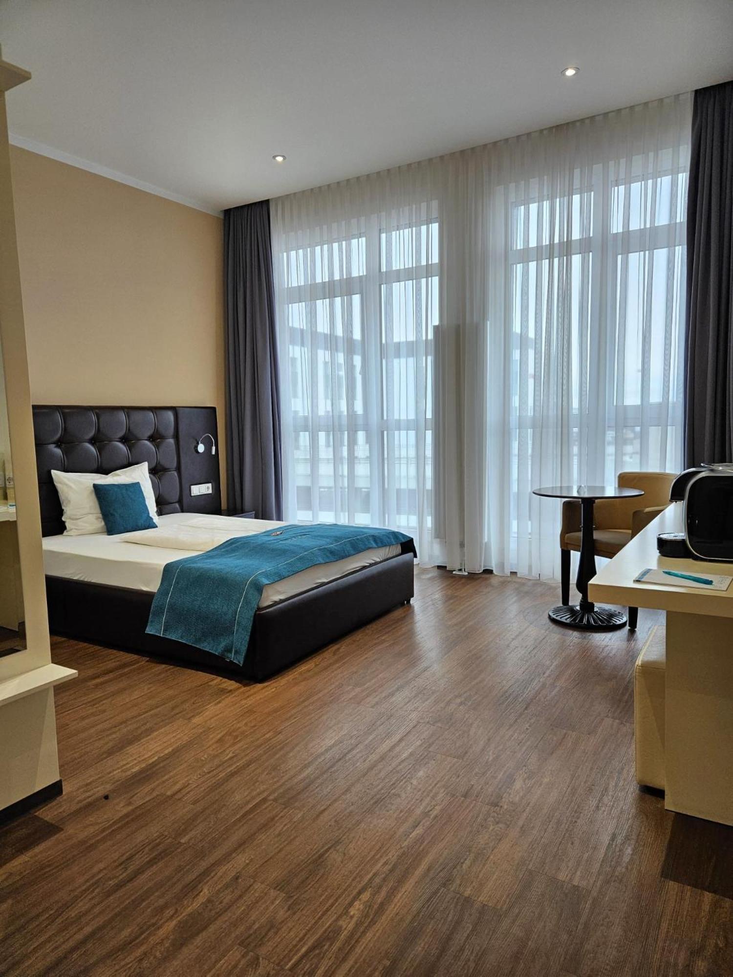 Rheincity Hotel & Boardinghouse Ludwigshafen am Rhein Exterior foto